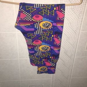 LulaRoe Tall & Curvy Leggings